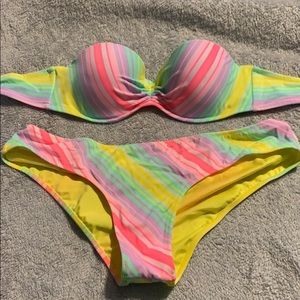 Victoria’s Secret bikini